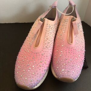 9 Kenneth Cole Reaction Cameron Jewel Jogger Sneaker